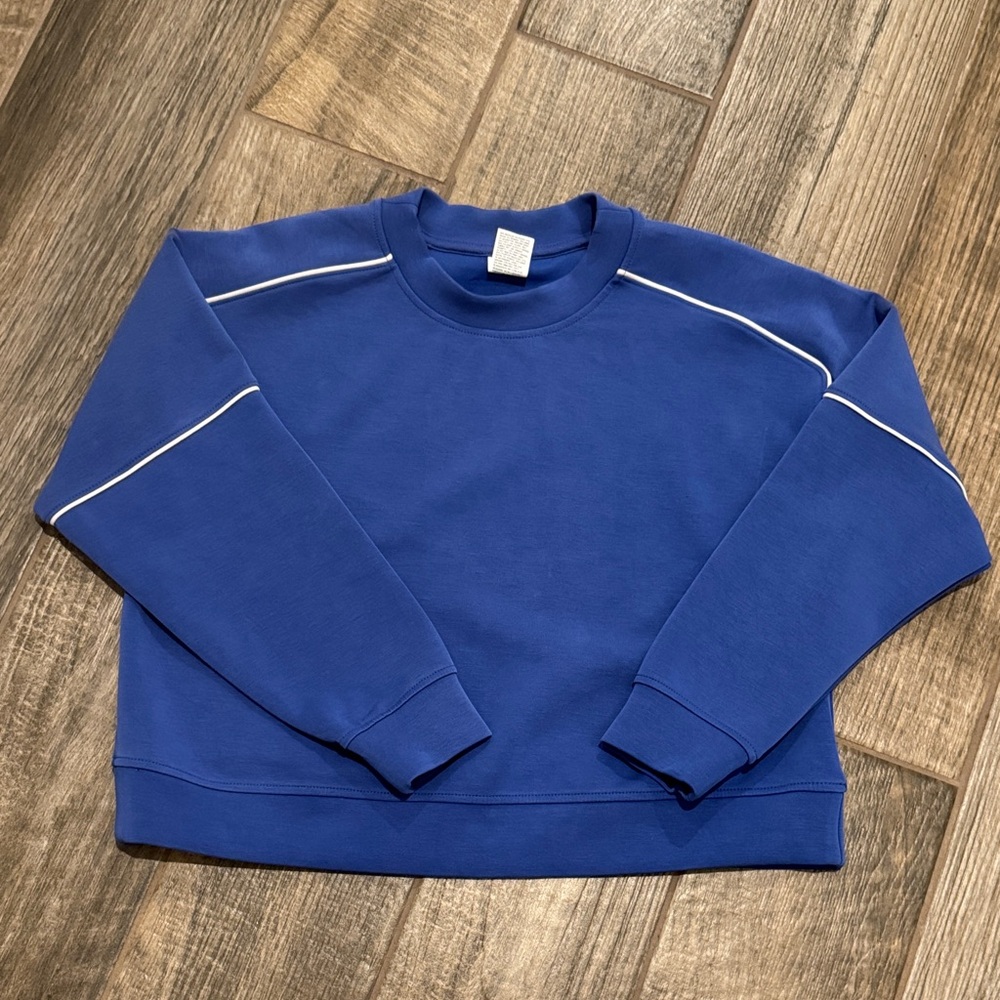 All in Motion ladies Blue Sweatshirt - size M